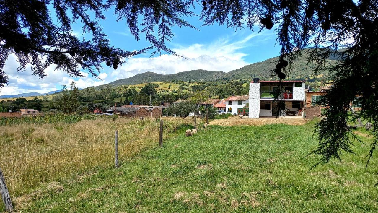 Hospedaje Y Camping Del Rio Monguí Buitenkant foto