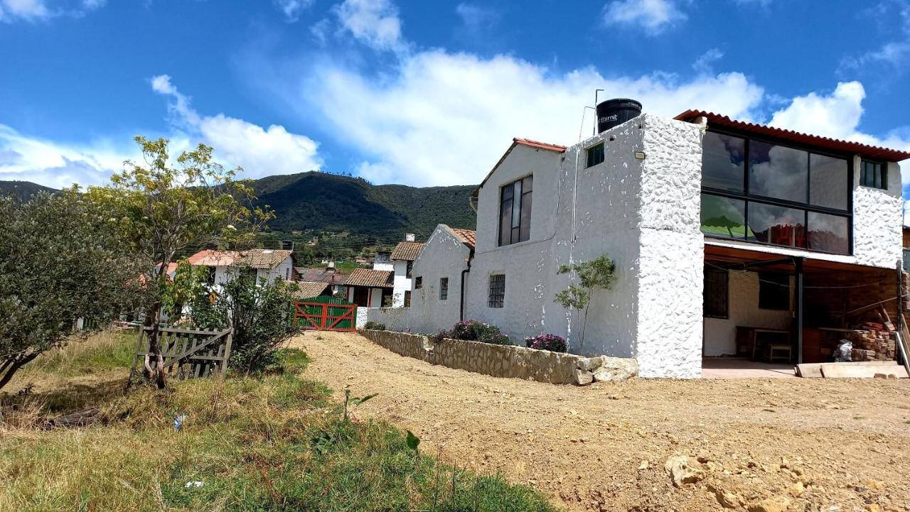 Hospedaje Y Camping Del Rio Monguí Buitenkant foto