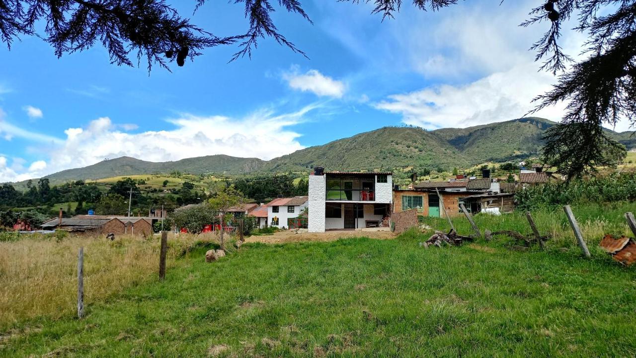 Hospedaje Y Camping Del Rio Monguí Buitenkant foto