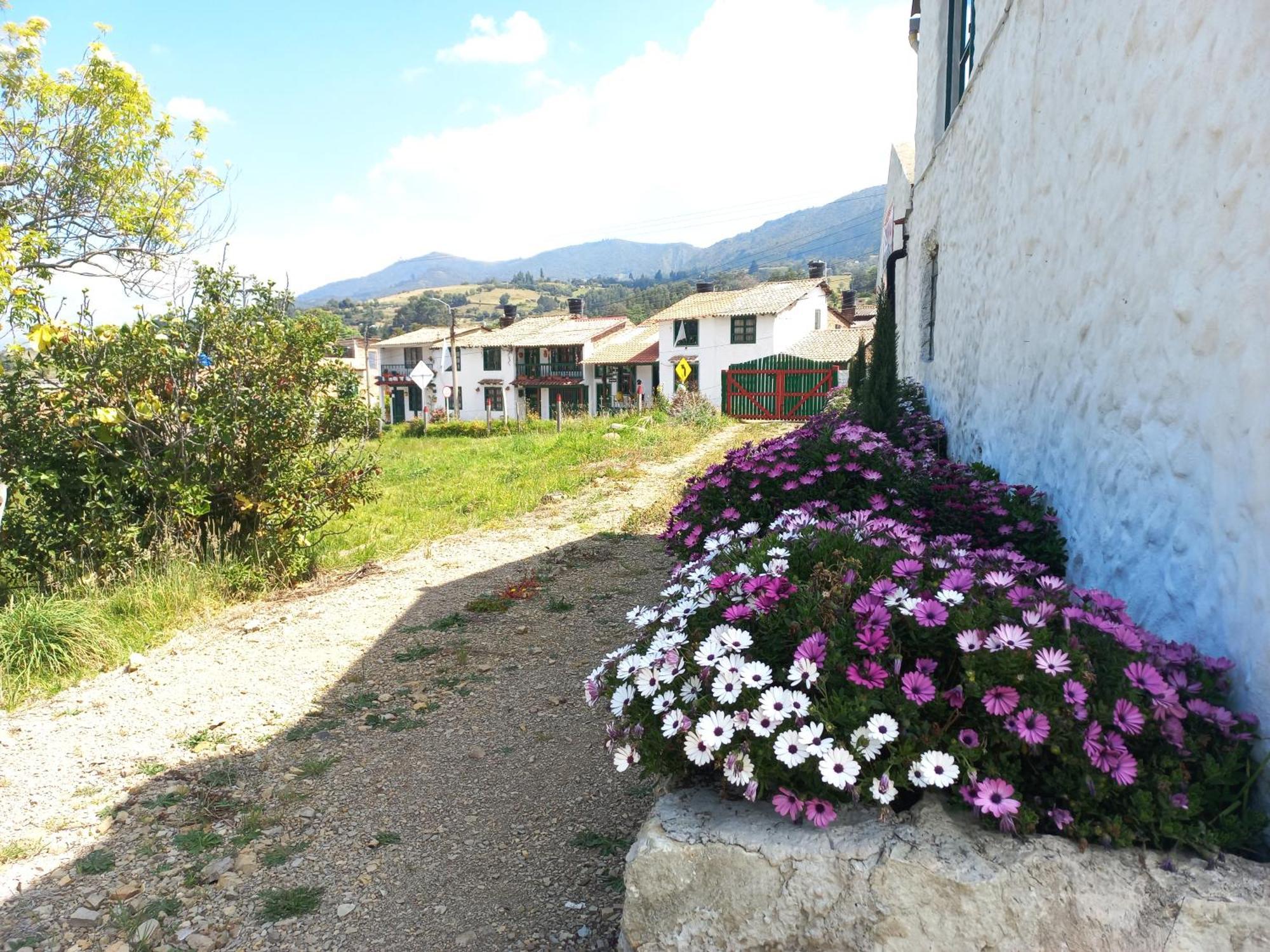 Hospedaje Y Camping Del Rio Monguí Buitenkant foto
